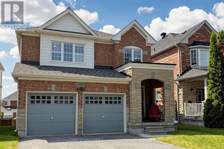 Property Photo:  1628 Pennel Drive  ON L1K 0K1 