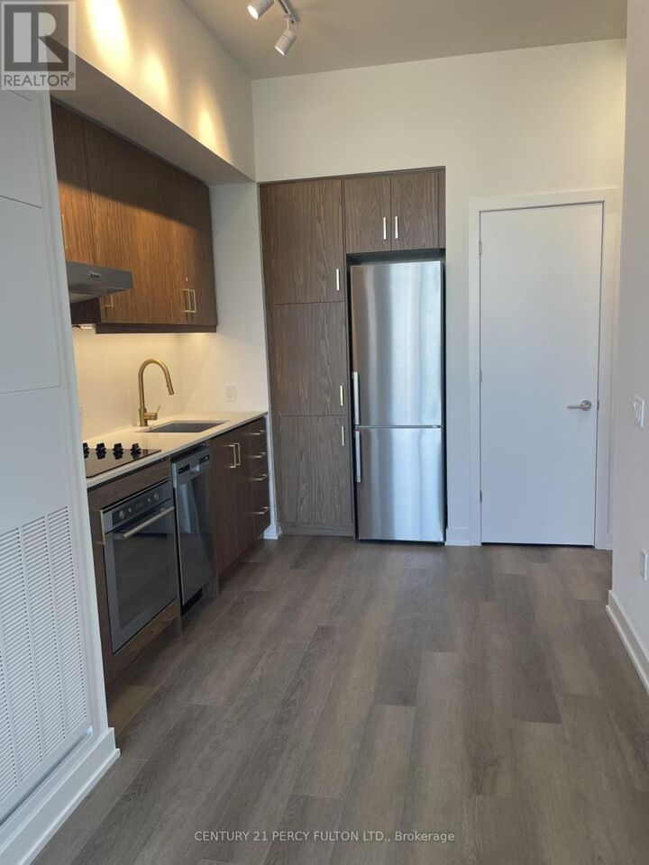 Property Photo: 9 Tecumseth Street 1215 ON M5V 0S5
