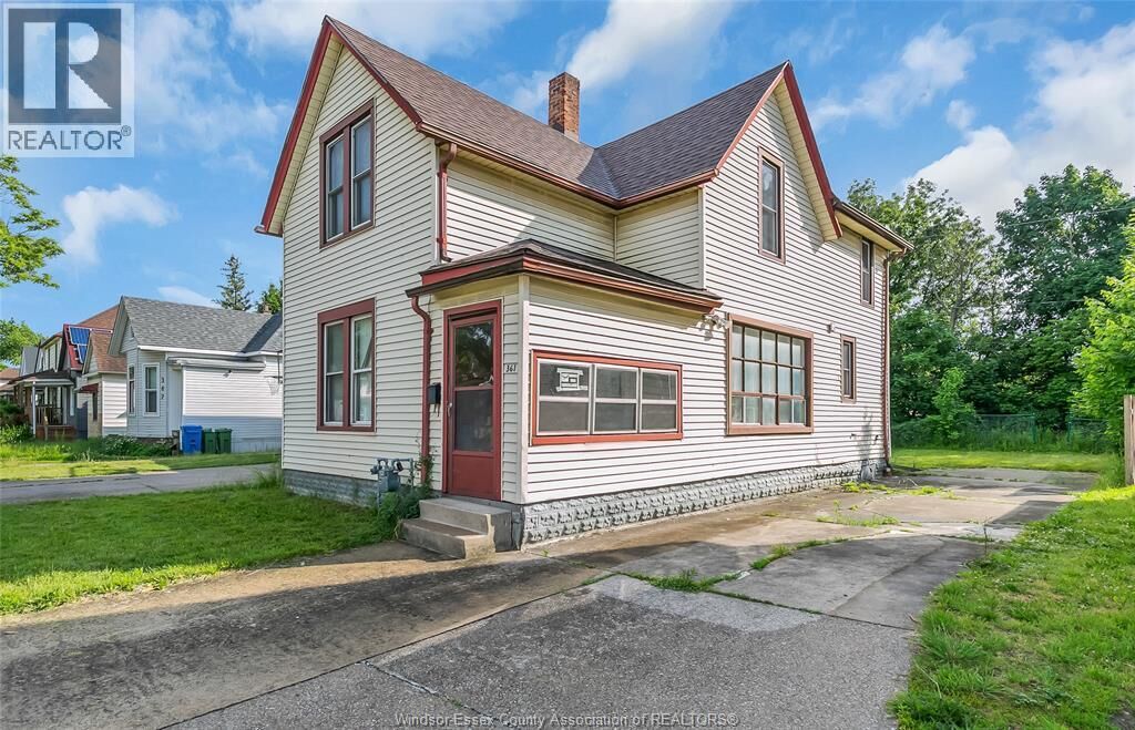 Property Photo: 361 Bridge Avenue ON N9B 1C7