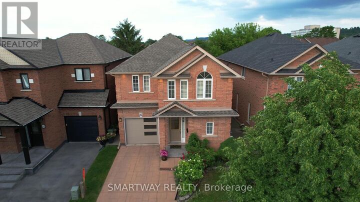 Property Photo:  42 Peachwood Crescent  ON L8E 5Z8 