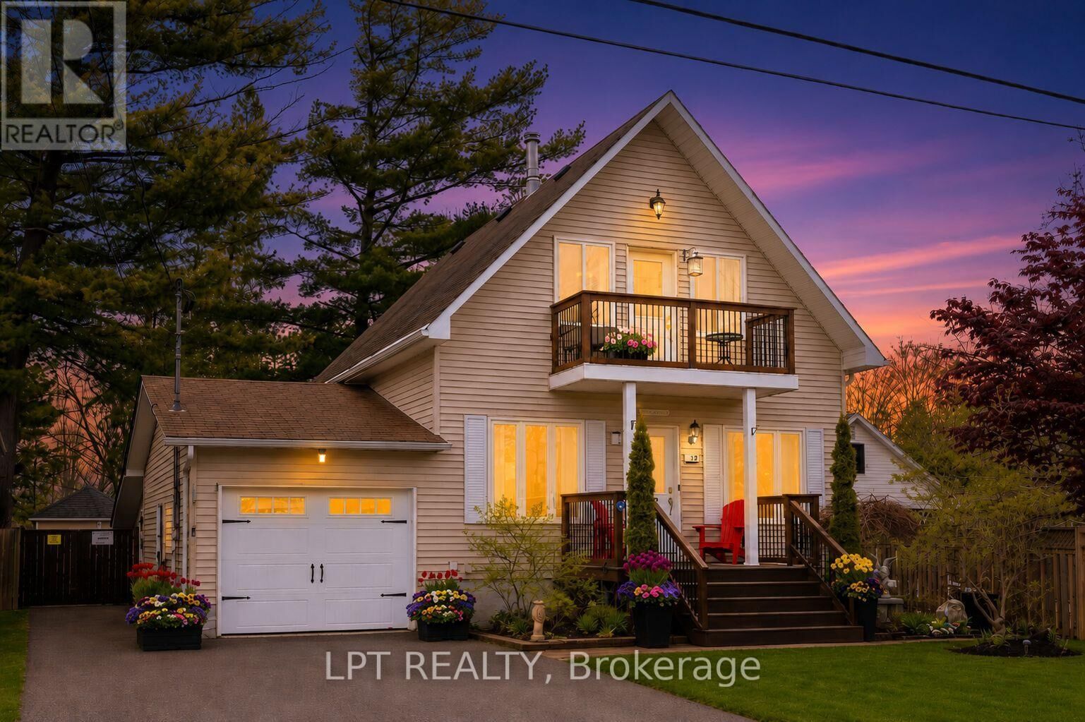 Property Photo:  11 Hardwood Drive  ON L0E 1L0 