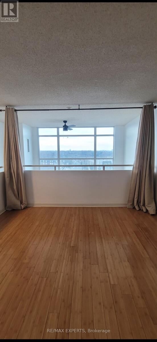 Property Photo:  200 Manitoba Street 634  ON M8Y 3Y9 