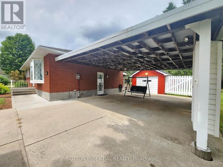 Property Photo: 3081 County 29 Road ON K6V 5T4