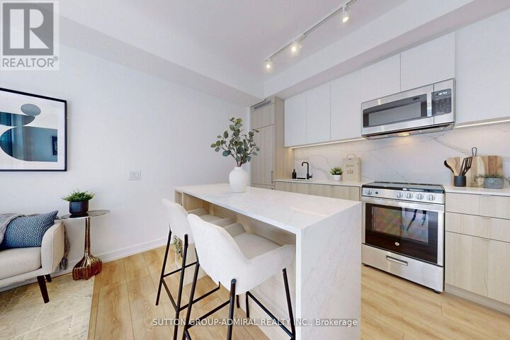 Property Photo:  500 Dupont Street 502  ON M6G 0B8 