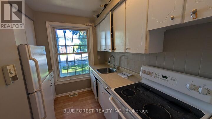 Property Photo:  36 Arbour Glen Crescent  ON N5Y 1Z9 