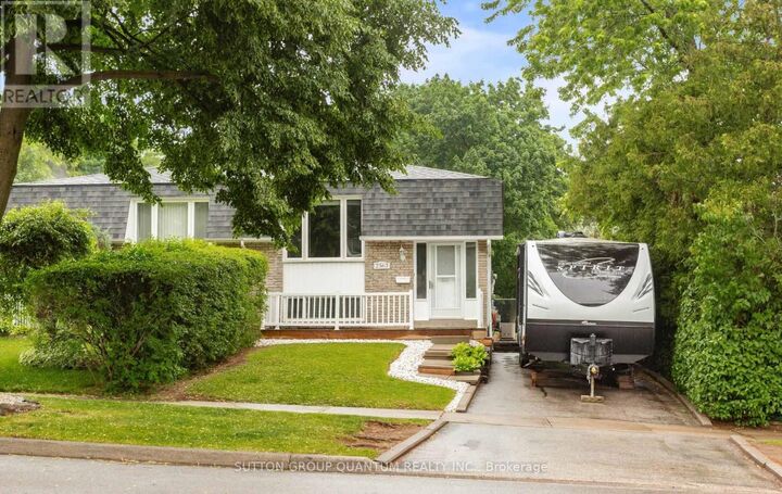 Property Photo:  2363 Holyhead Drive  ON L7P 3V2 