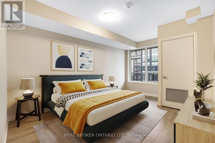 Property Photo:  53 Arthur Street South 802  ON N1E 5K2 