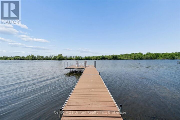 Property Photo: 228 Greenwood Road ON K9J 6Y3