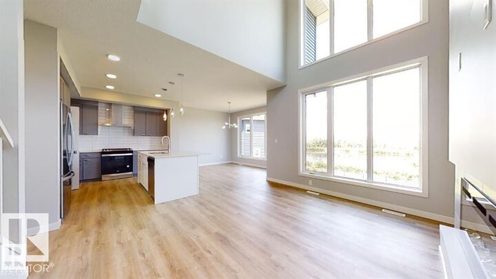 Property Photo: 3918 3A Avenue SW AB T6X 3A3