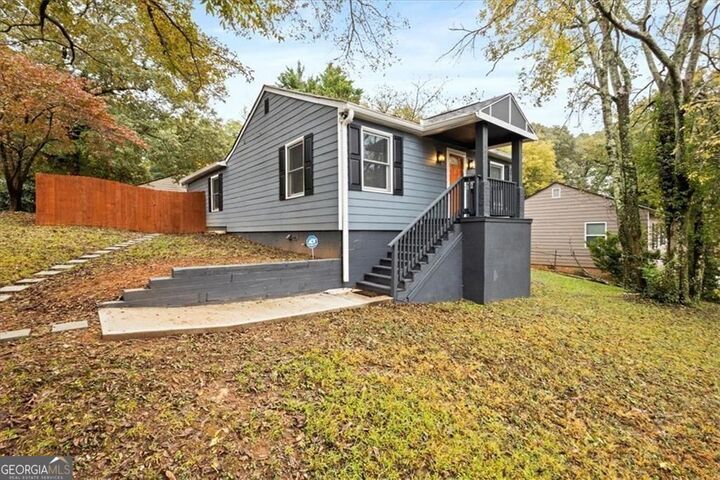 Property Photo: 1765 Mary George Avenue GA 30318