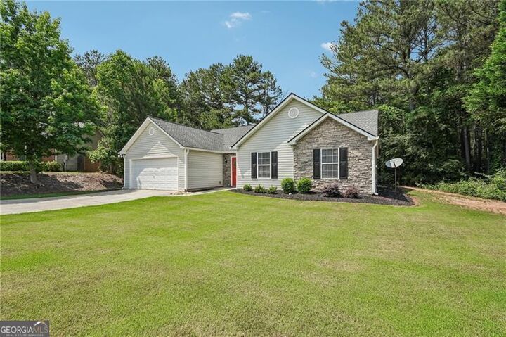Property Photo:  2782 Wilding Green Lane  GA 30019 