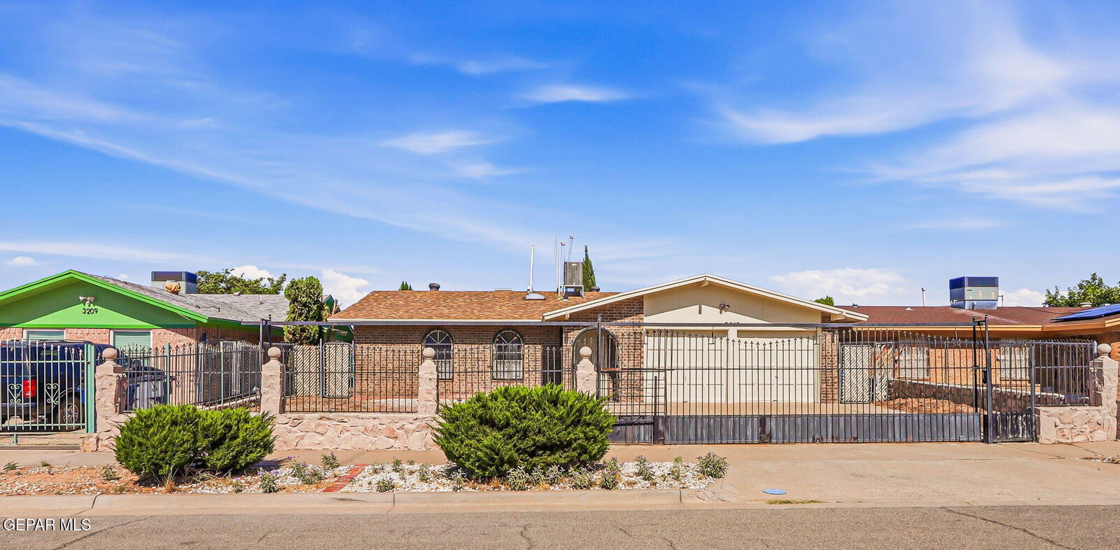Property Photo: 3213 Slocum Street TX 79936