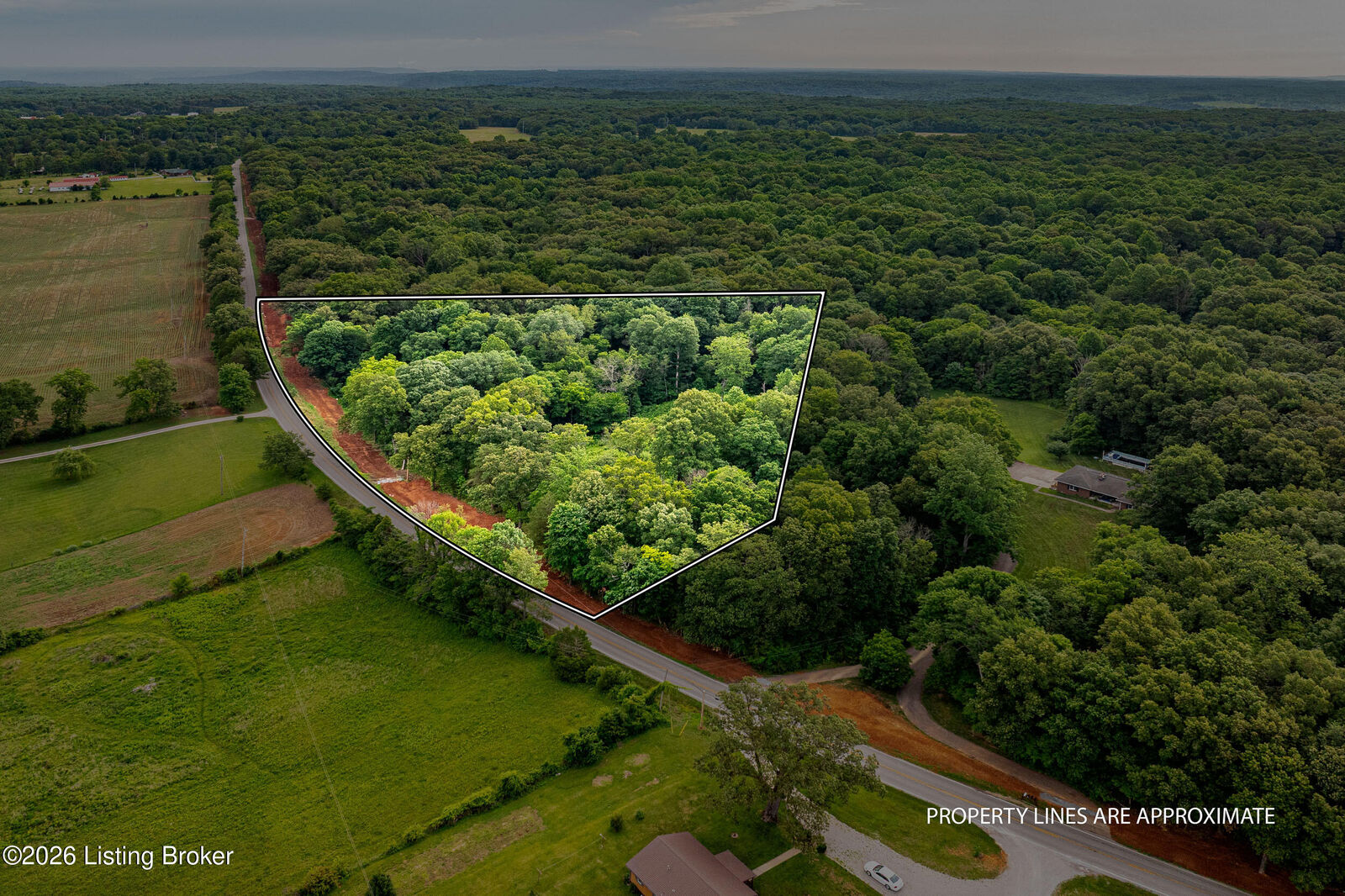Property Photo:  930 Garrett Rd  KY 40108 