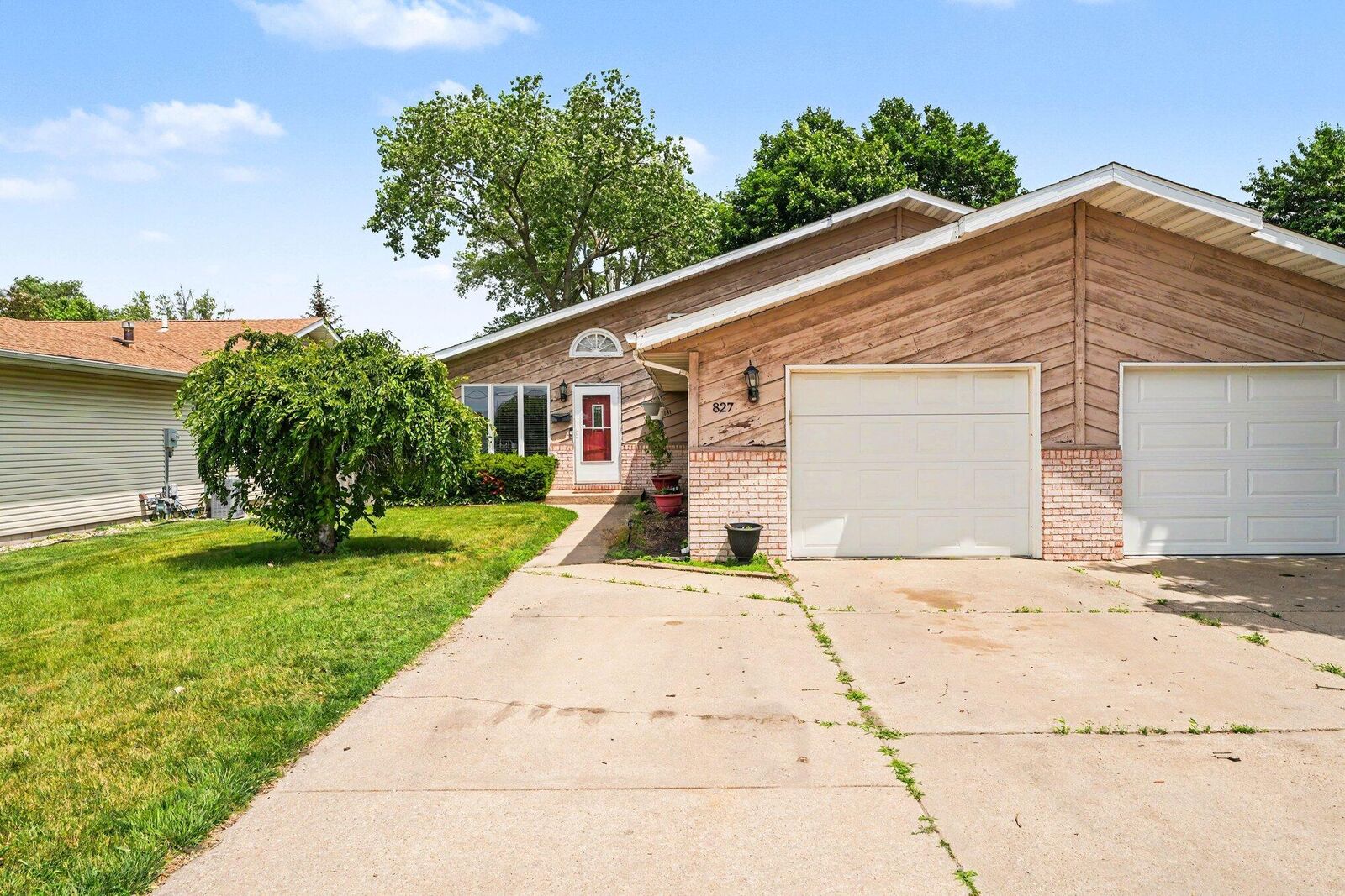 Property Photo: 827 N Wiggs Street IN 46319