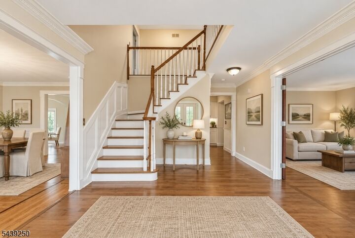 Property Photo: 6 Bluebird Ct NJ 08822