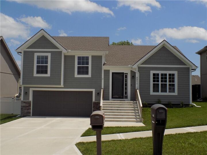 Property Photo:  2211 Pike Street  MO 64503 