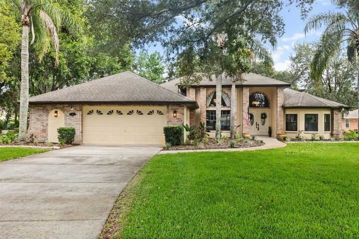 Property Photo:  312 Hollow Oak Court  FL 34609 