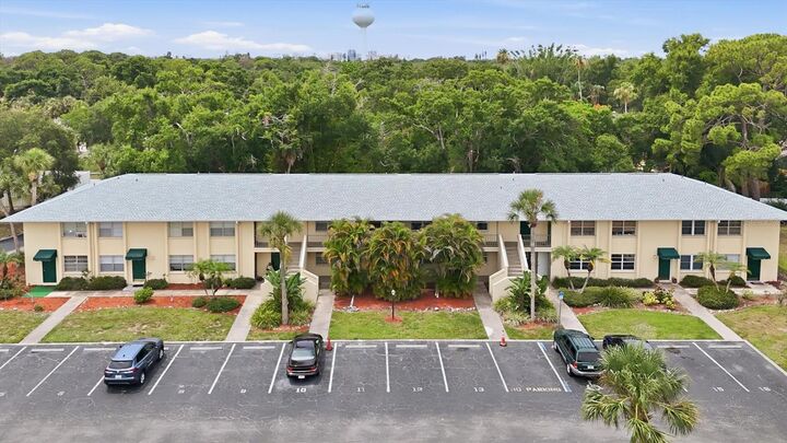 Property Photo:  4805 Rilma Avenue 106  FL 34234 