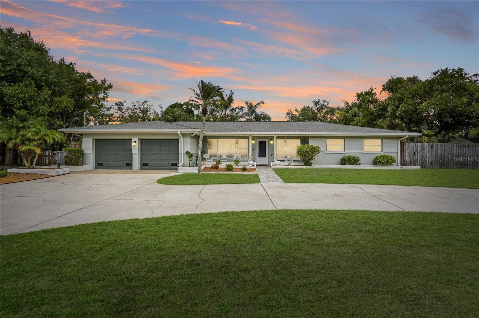 Property Photo: 1207 S Duncan Avenue FL 33756