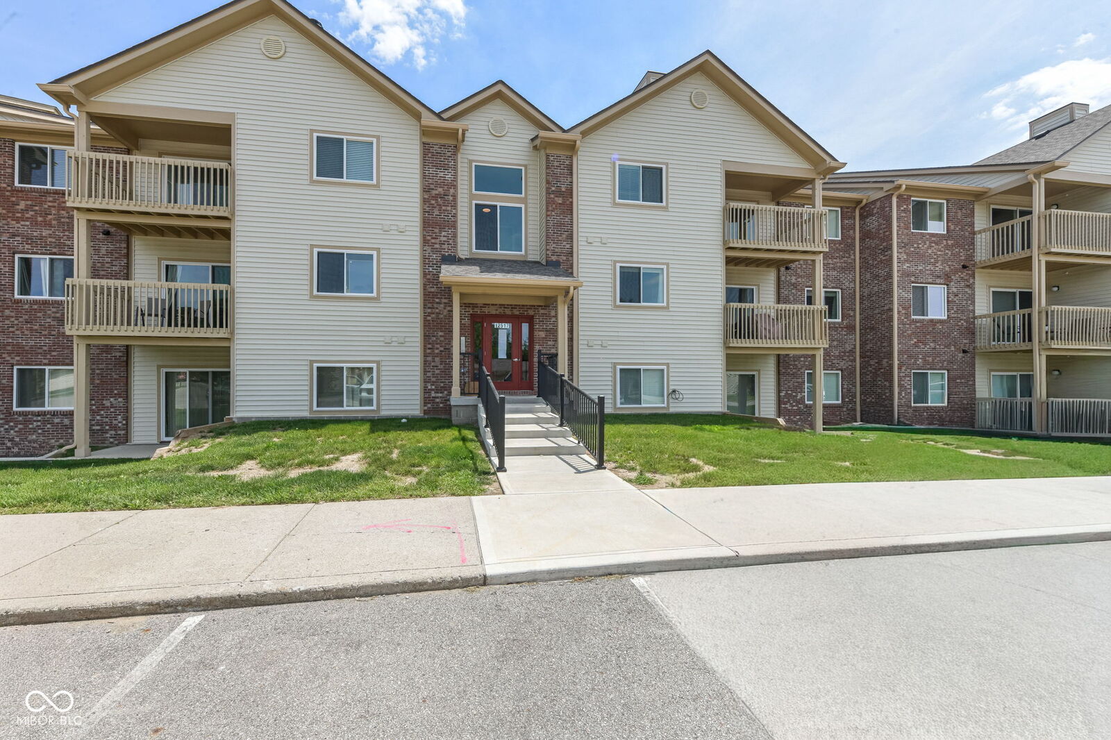 Property Photo: 12517 Timber Creek Drive Unit 4 IN 46032
