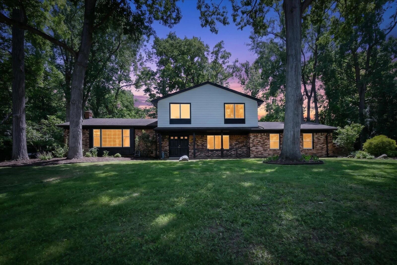 Property Photo: 2049 Shore Hill Drive MI 48323
