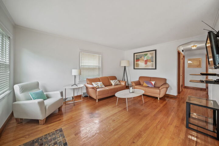Property Photo:  5041 N New England Avenue  IL 60656 