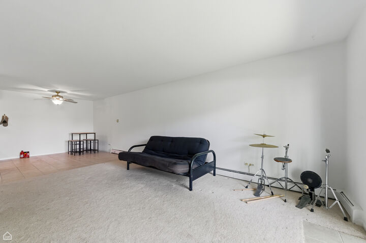 Property Photo:  1198 Royal Glen Drive 126  IL 60137 