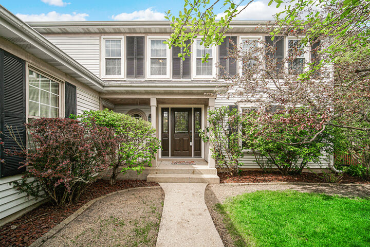 Property Photo:  1940 Waverly Lane  IL 60102 