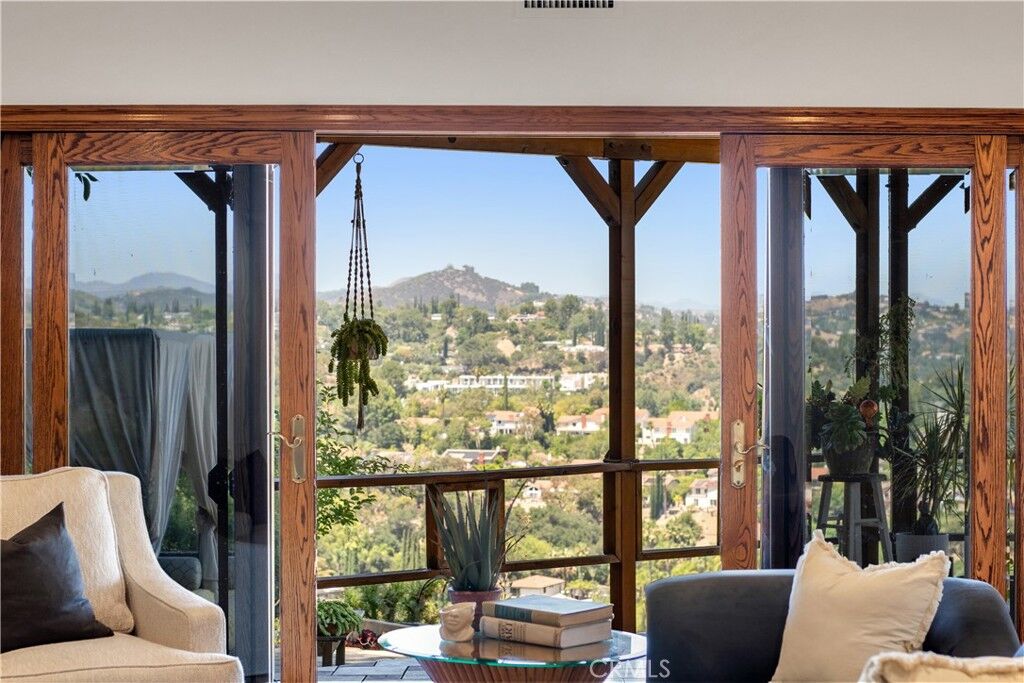 Property Photo: 4535 San Blas CA 91364