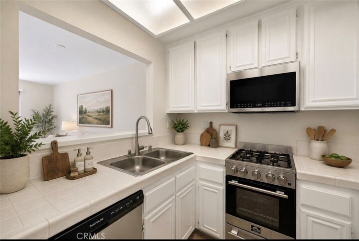Property Photo: 13 Via Meseta CA 92688
