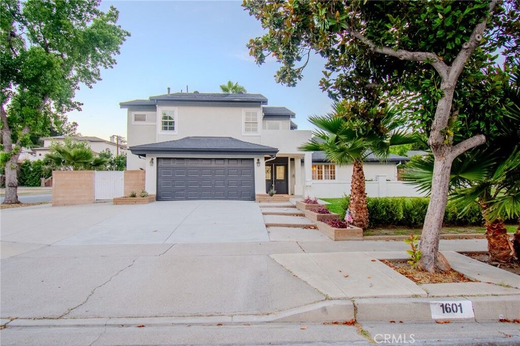 Property Photo: 1601 Beechwood CA 92835
