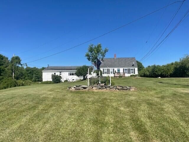 Property Photo:  1055 Middle Road  ME 04864 