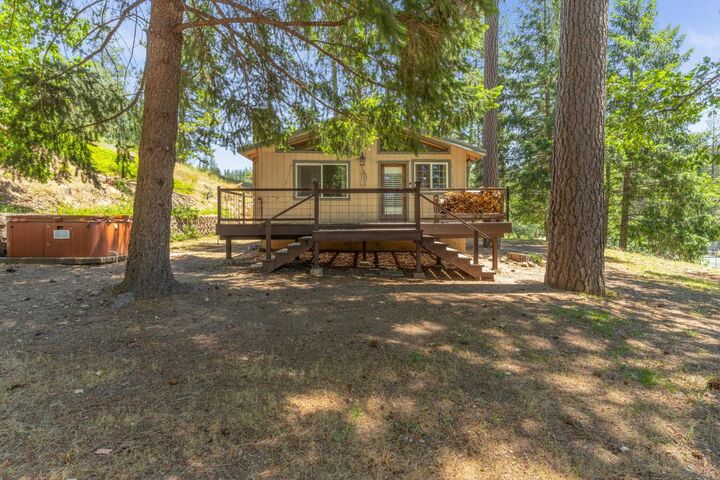 Property Photo: 5341 Edelweiss Way CA 95726