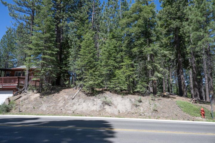 Property Photo: 1876 Elks Club Drive CA 96150