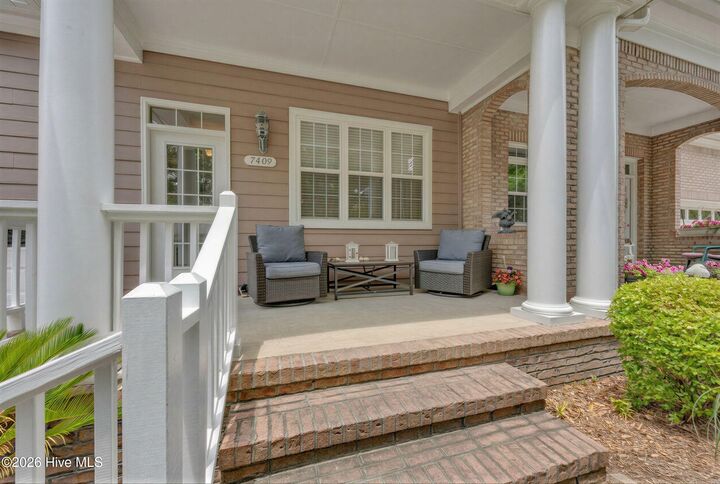 Property Photo: 7409 Promontory Court NC 28412