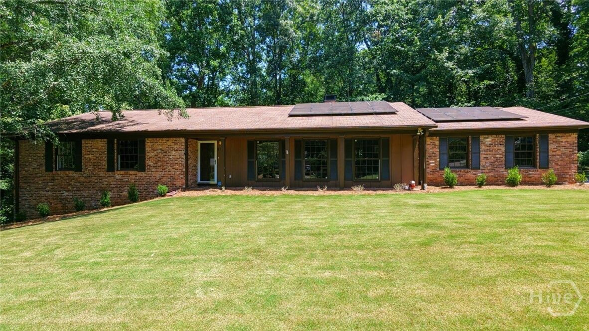 Property Photo: 750 Glenwood Drive GA 30606