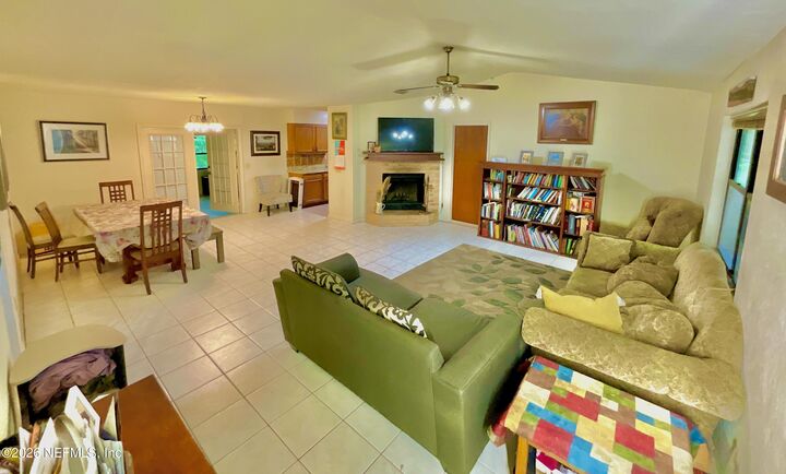 Property Photo:  5918 County Road 219  FL 32666 