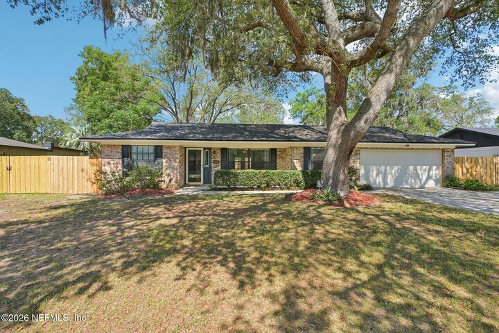 Property Photo: 2614 Whipple Avenue FL 32073