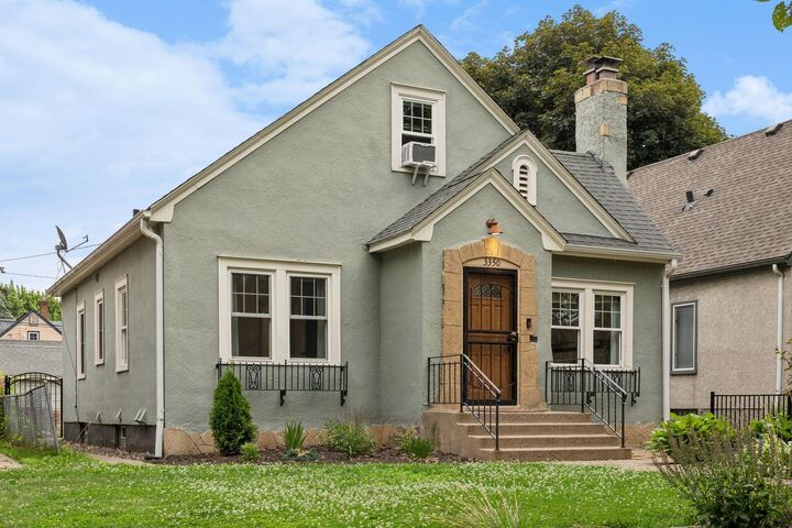 Property Photo: 3350 Xerxes Avenue N MN 55412