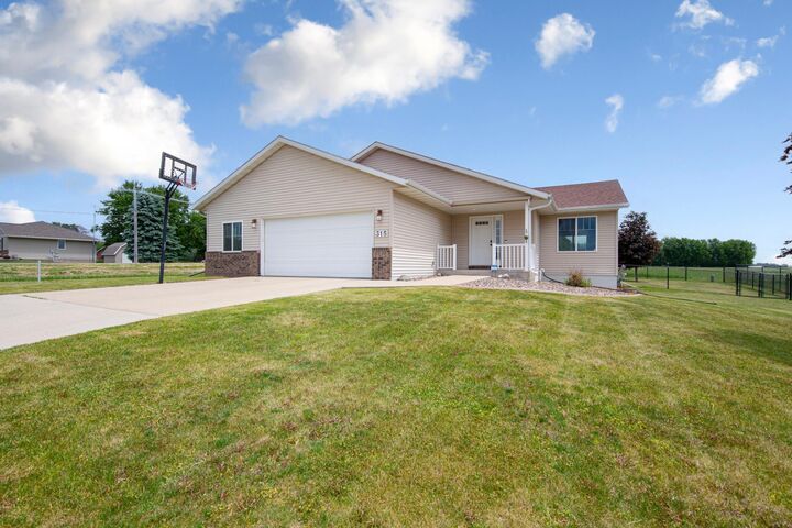 Property Photo:  315 Hazeltine Avenue NE  MN 55060 