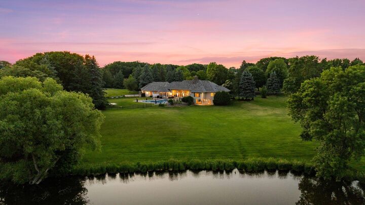 Property Photo:  1615 Northridge Drive  MN 55391 