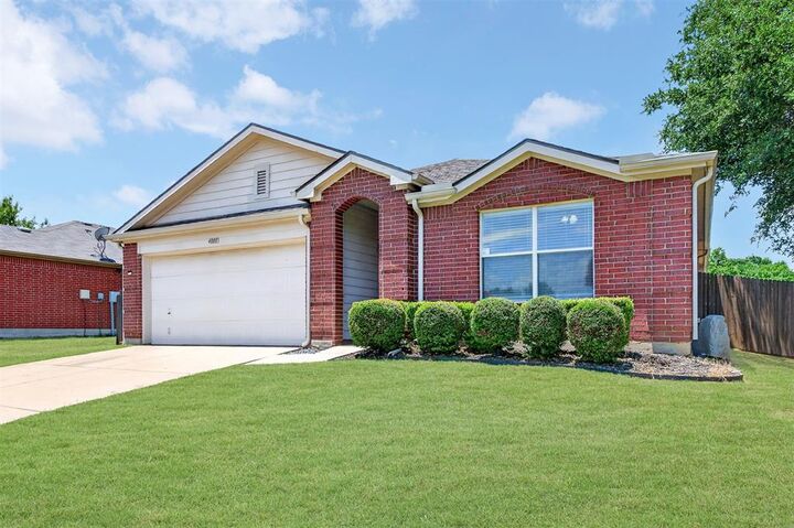 Property Photo:  4008 Vinyard Way  TX 76226 