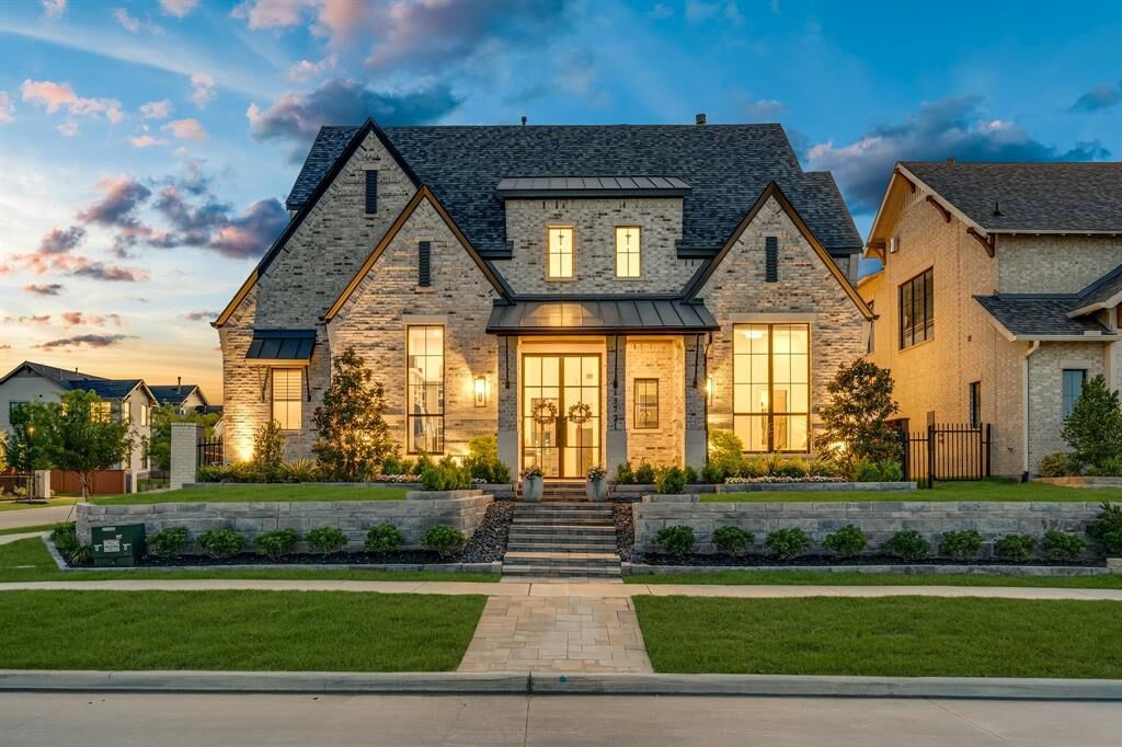 Property Photo: 13721 Nicollet Drive TX 75033