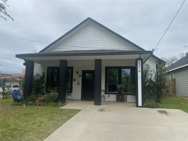 Property Photo: 2214 Gordon Street TX 75401