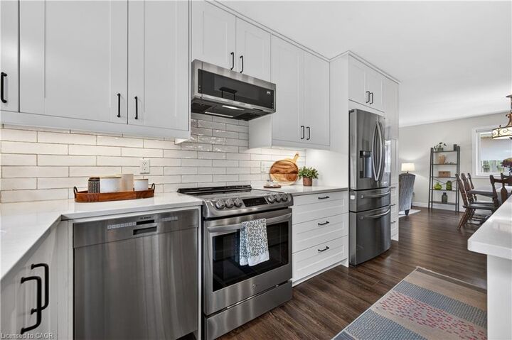 Property Photo:  4512 Ivy Gardens Crescent  ON L3J 0B3 