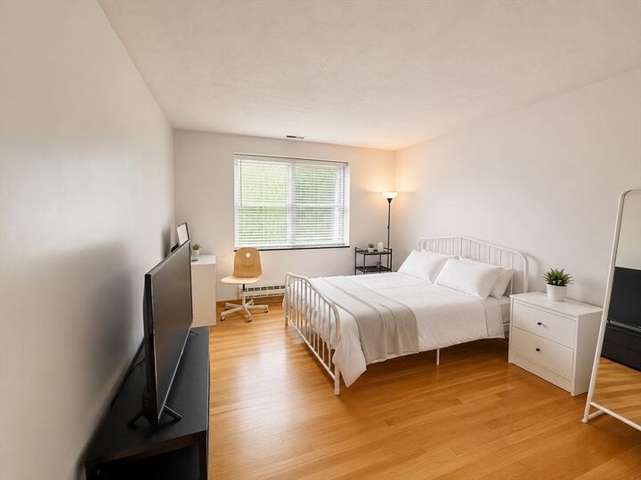 Property Photo: 530 Vfw Parkway 201 MA 02132