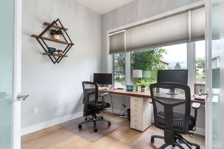 Property Photo:  4321 72 Street NW  AB T3B 2L1 