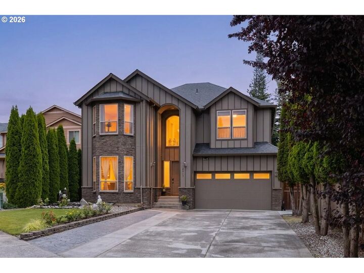 Property Photo:  6913 NE 28th Ave  WA 98665 