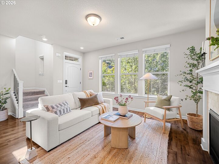 Property Photo: 9259 SW Chopin Ln OR 97225