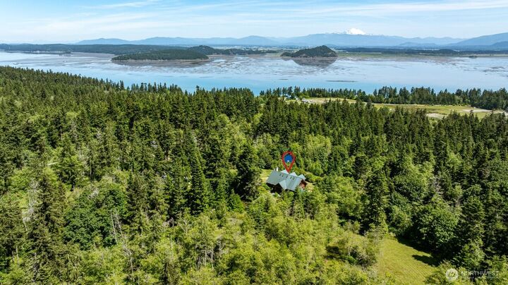 Property Photo:  3256  Killion Lane  WA 98277 